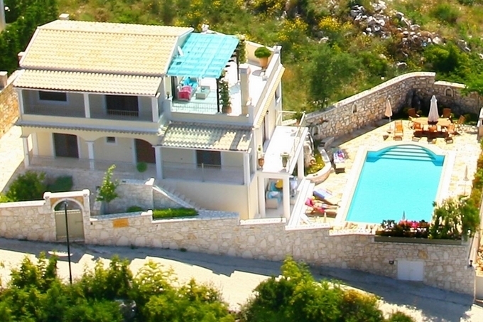 (Προς Πώληση) Κατοικία Βίλα || Ν. Κέρκυρας/Κασσιόπη - 250 τ.μ, 4 Υ/Δ, 930.000€ 