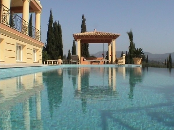 (Verkauf) Wohnung/Residenz Villa || Corfu (Kerkira)/Corfu Chora (Kerkira) - 630m², 4Schlafzimmer, 3.200.000€ 