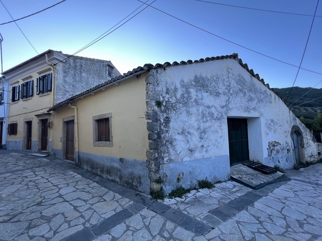 (Verkauf) Wohnung/Residenz Einzelhaus  || Corfu (Kerkira)/Palaiokastritsa - 250 m², 3 Schlafzimmer, 260.000€ 
