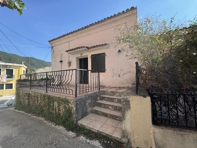 (For Sale) Residential Detached house || Corfu (Kerkira)/Faiakes - 135 Sq.m, 2 Bedrooms, 110.000€ 